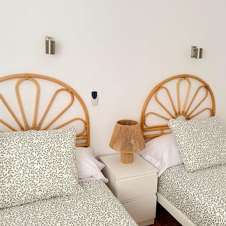 El Refugio- Panoramic Sea Views Apartment เบนัลมาเดนา ภายนอก รูปภาพ