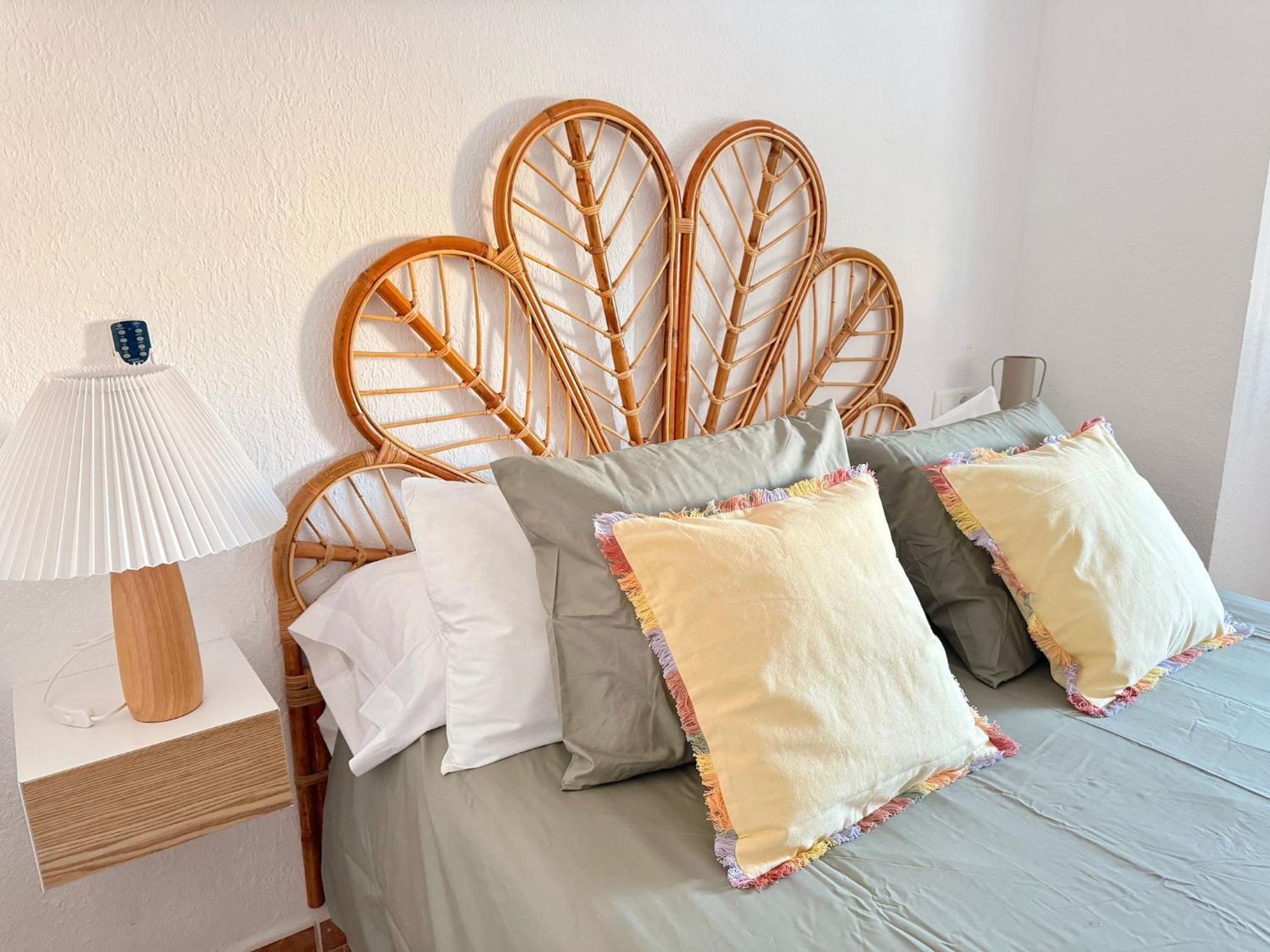 El Refugio- Panoramic Sea Views Apartment เบนัลมาเดนา ภายนอก รูปภาพ